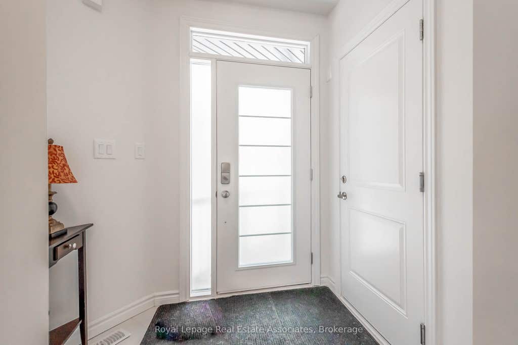 Photo of 3981 Crown Street, Lincoln, ON L0R 1B4 (MLS # X13653338)