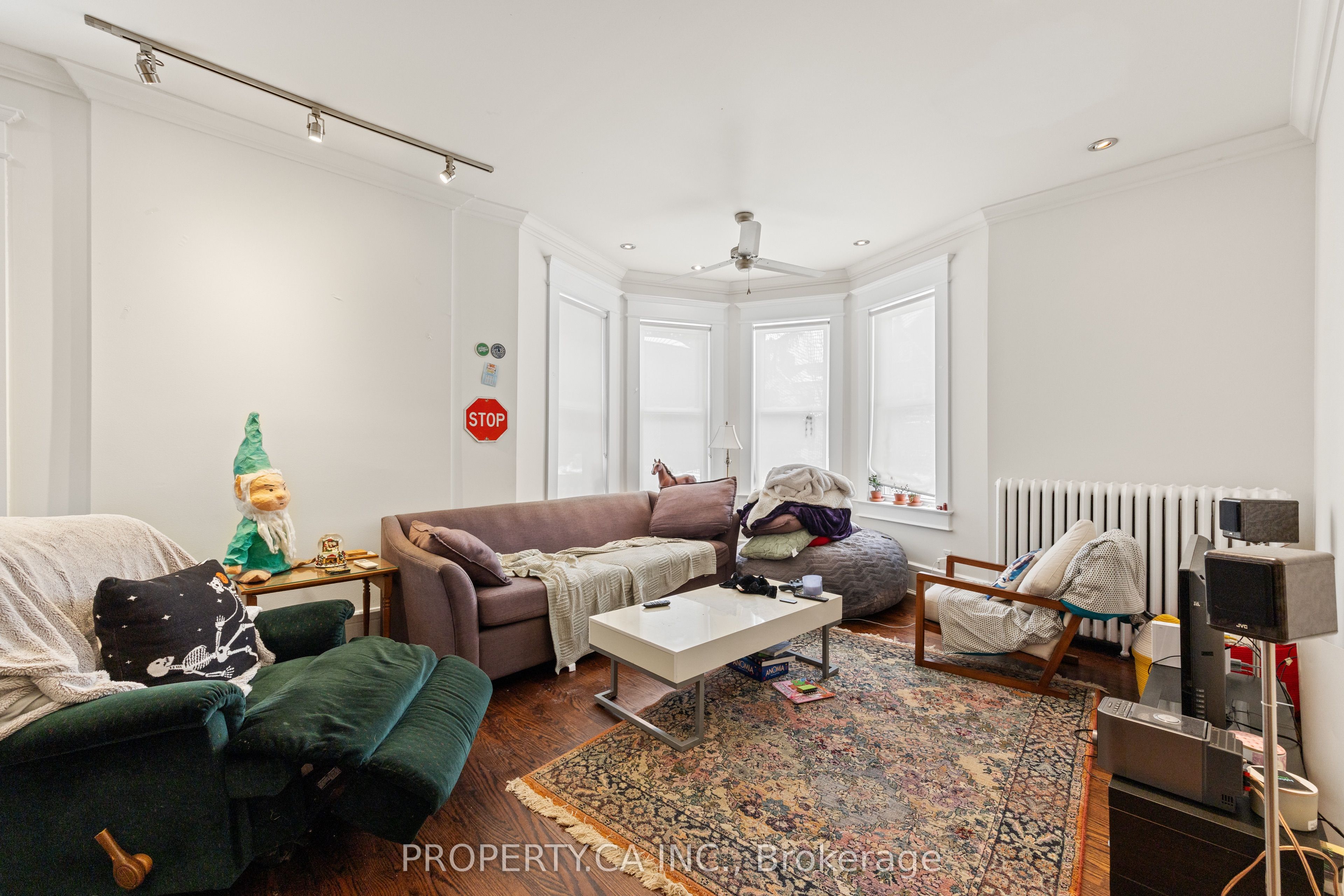 423 Palmerston Boulevard #Main