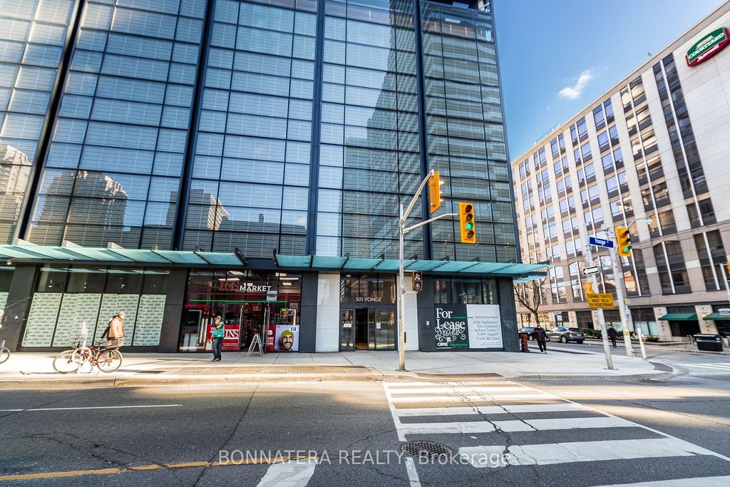 Photo of 501 Yonge Street #2313, Toronto, ON M4Y 0G8 (MLS # C12992374)