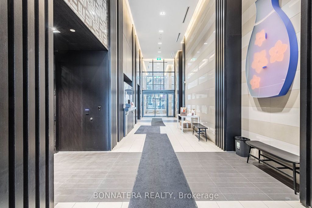 Photo of 501 Yonge Street #2313, Toronto, ON M4Y 0G8 (MLS # C12992374)