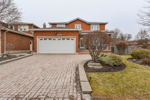 Property photo of 527 aberdeen avenue, vaughan, ON l4l 5j5