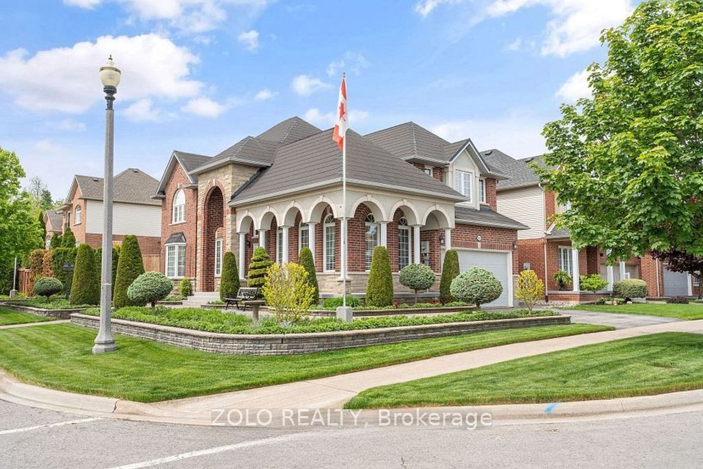Photo of 42 Vinifera Drive, Grimsby, ON L3M 5S1 (MLS # X12847106)