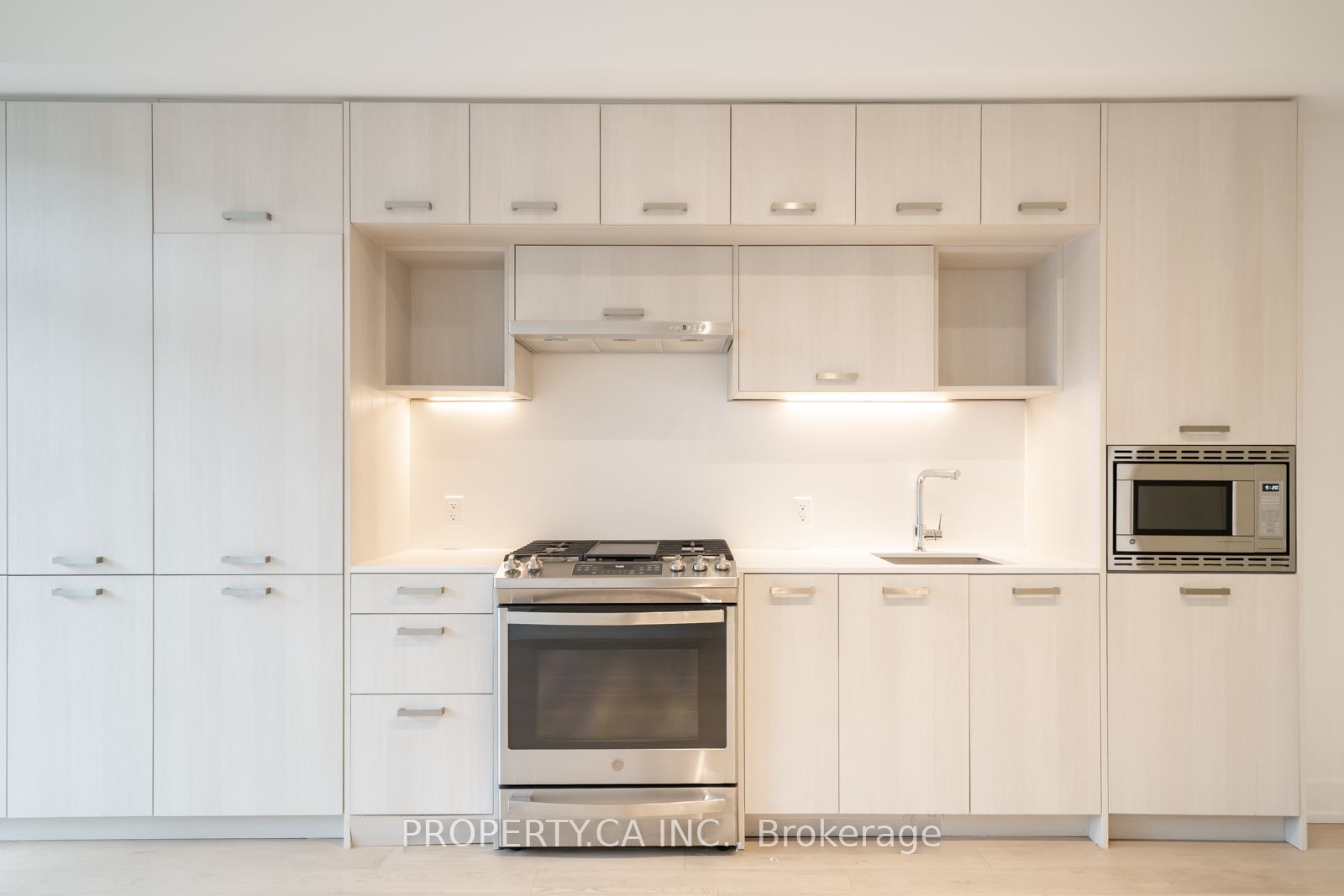 1331 Queen Street E 413