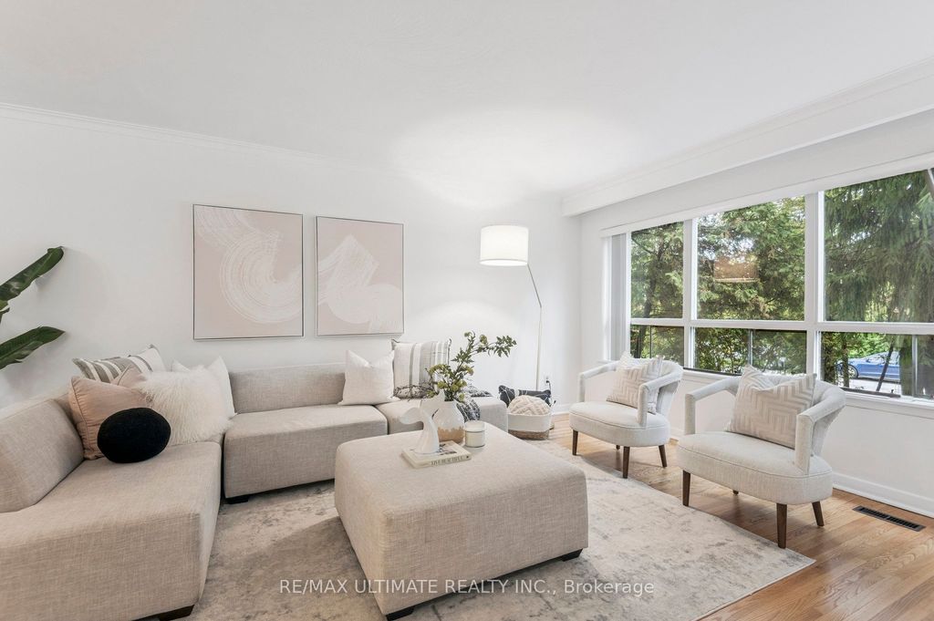 Photo of 24 Highbury Road, Toronto, ON M9M 2J7 (MLS # W12426102)