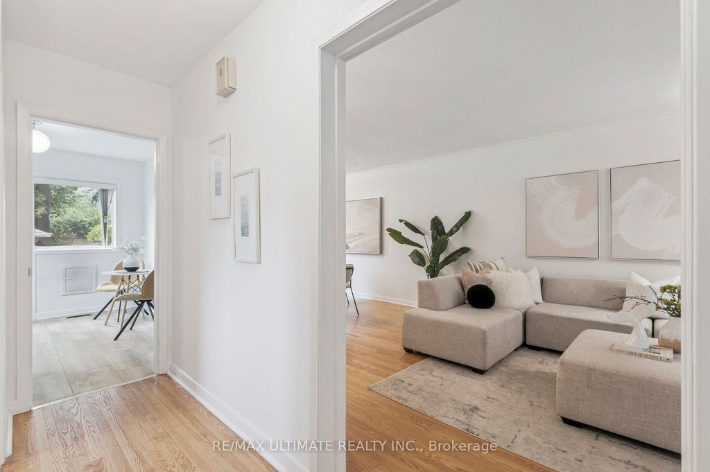 Photo of 24 Highbury Road, Toronto, ON M9M 2J7 (MLS # W12426102)