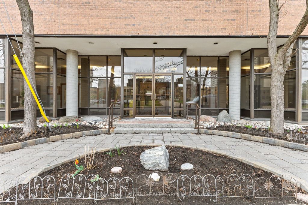 Photo of 191 Parkdale Avenue #308, West Centre Town, ON K1Y 1E8 (MLS # X13139270)