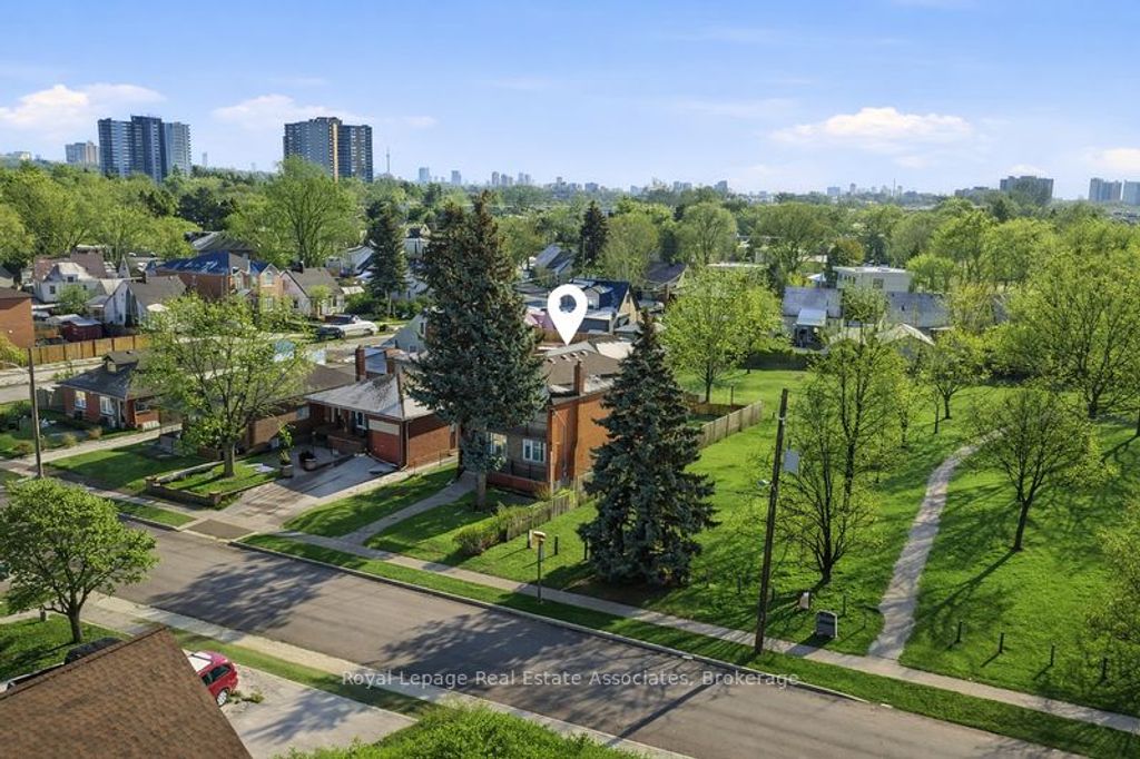 Photo of 117 Harding Avenue, Toronto, ON M6M 3A4 (MLS # W13085846)