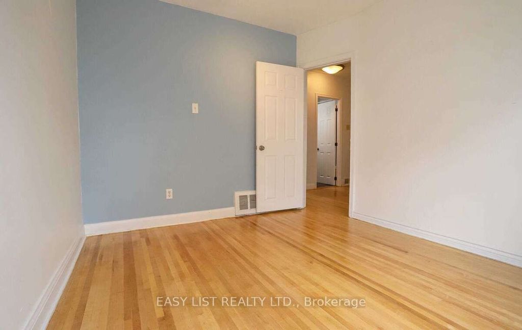 Photo of 35 Anndale Drive, Toronto, ON M2N 2W9 (MLS # C12906450)