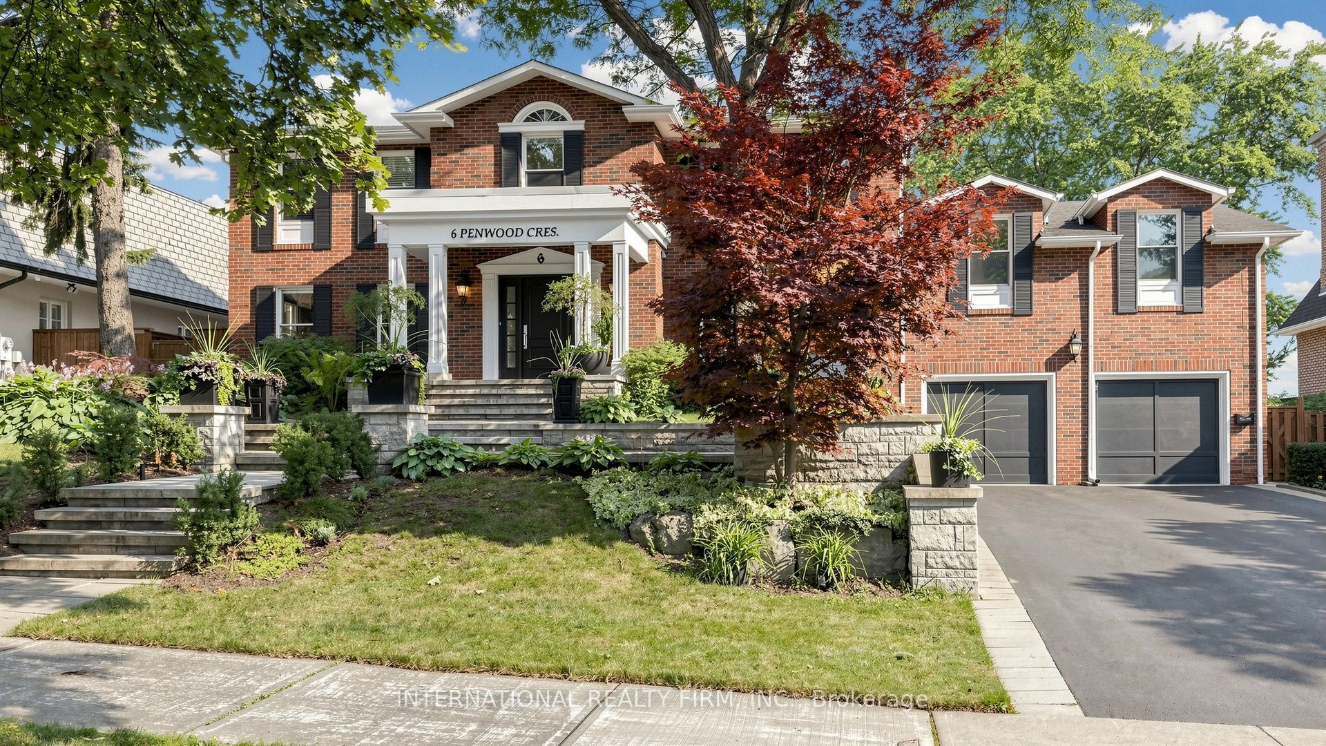6 Penwood Crescent