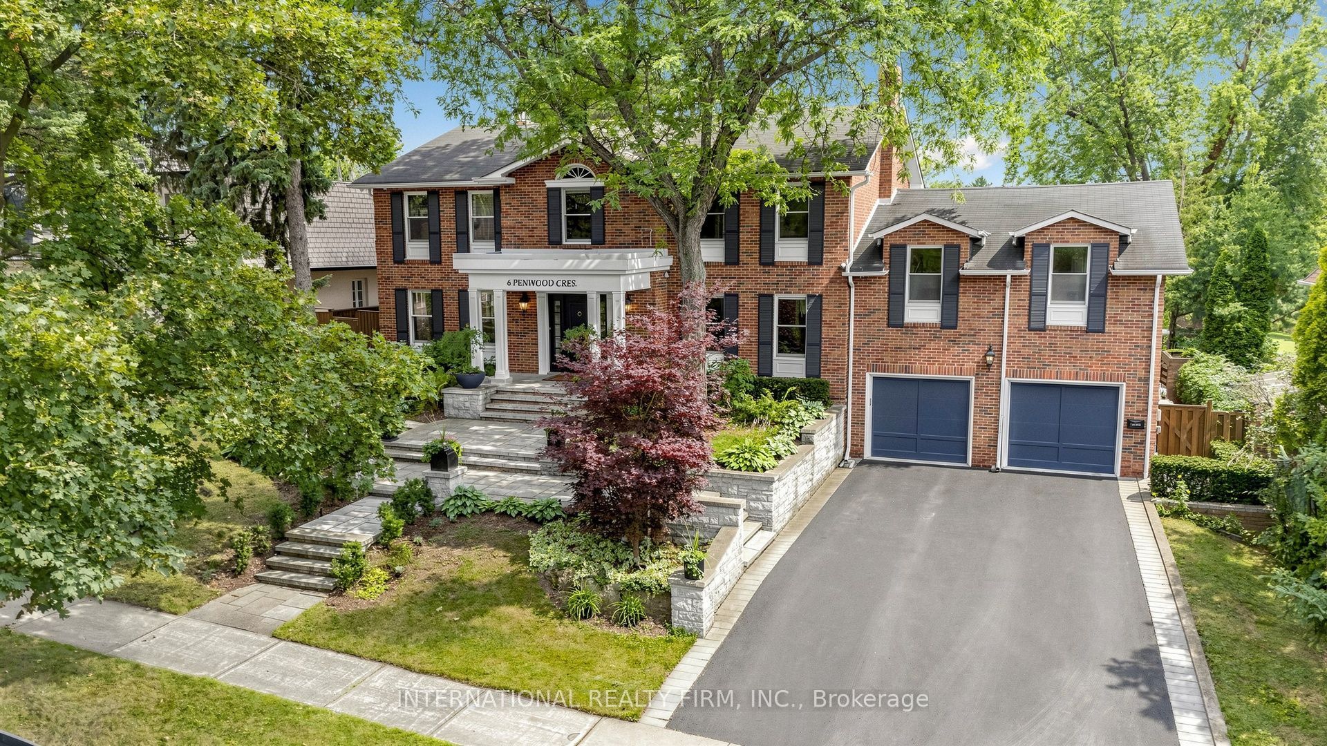 6 Penwood Crescent