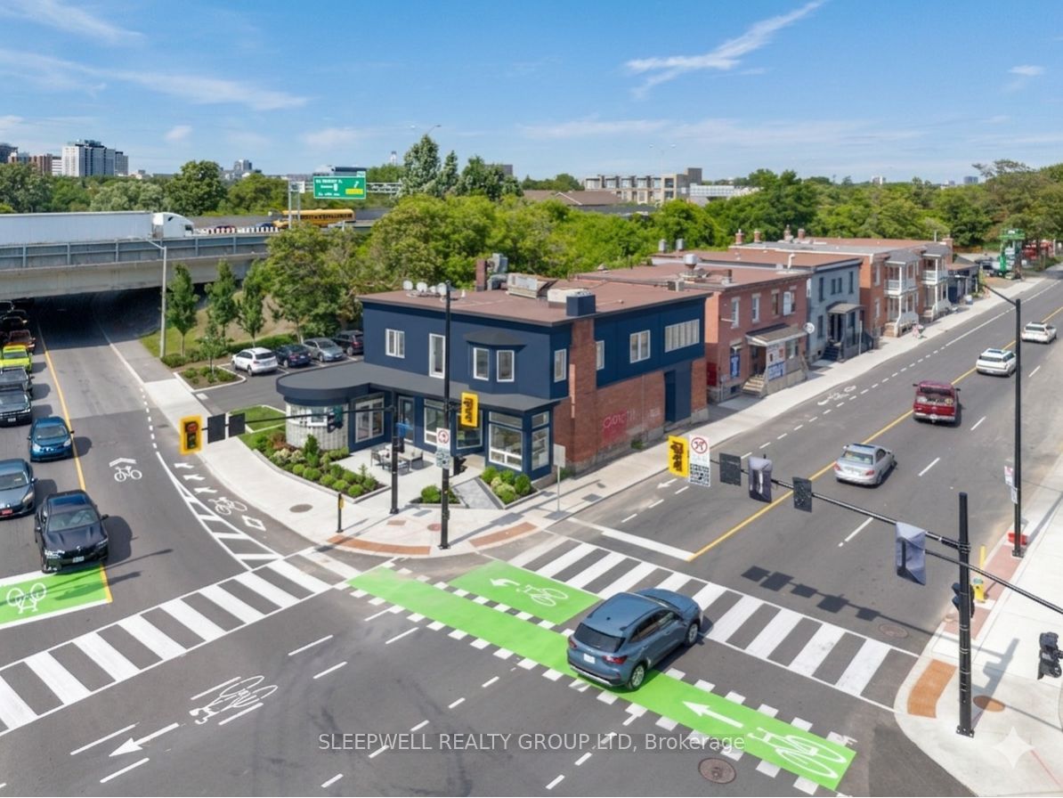 Photo 1 of 6 — 221 Echo Drive, Glebe - Ottawa East and Area, ON K1S 1N1