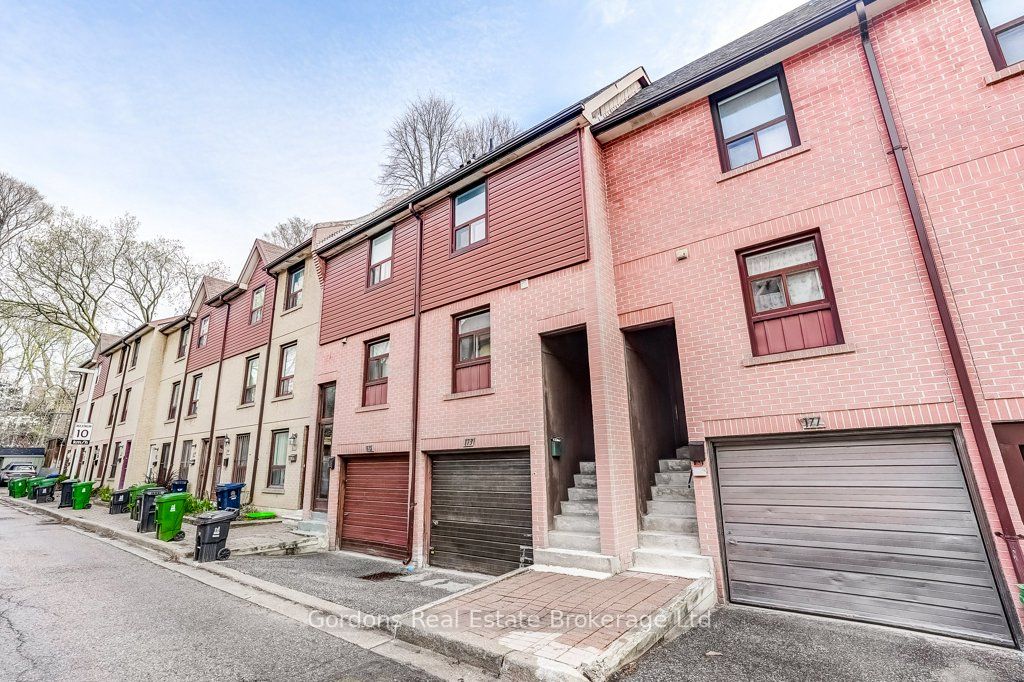 275 Broadview Avenue 173