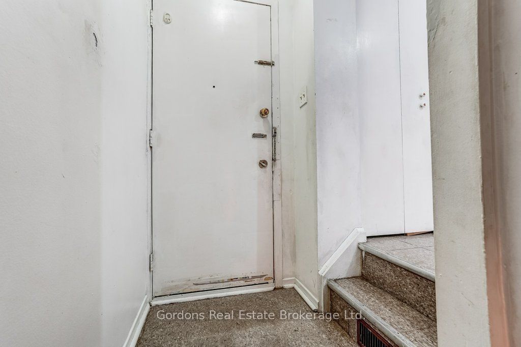 275 Broadview Avenue 173