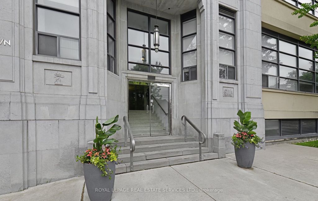 Photo of 1001 Roselawn Avenue #205, Toronto, ON M6B 4M4 (MLS # W12187547)