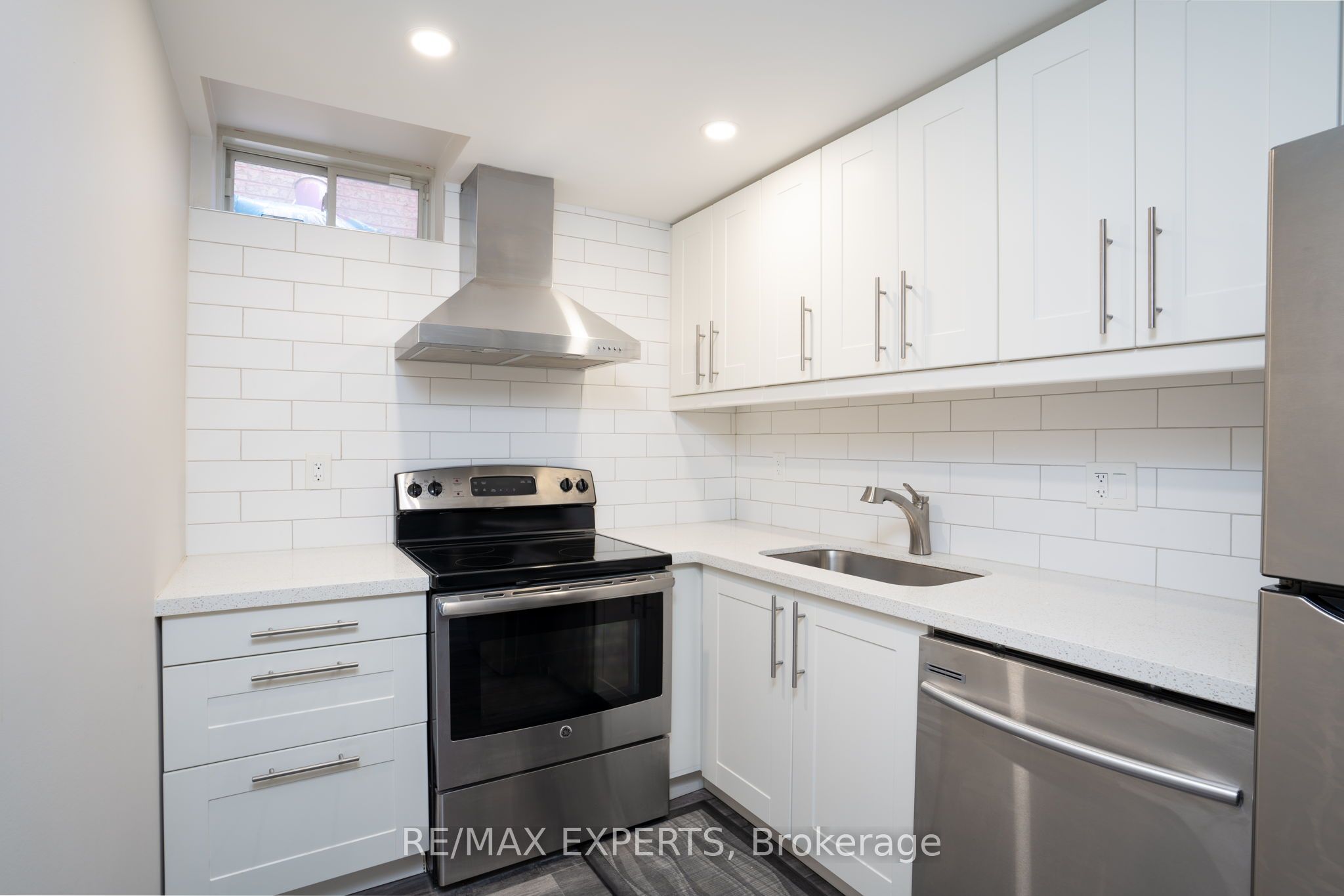 10 Blue Diamond Terrace