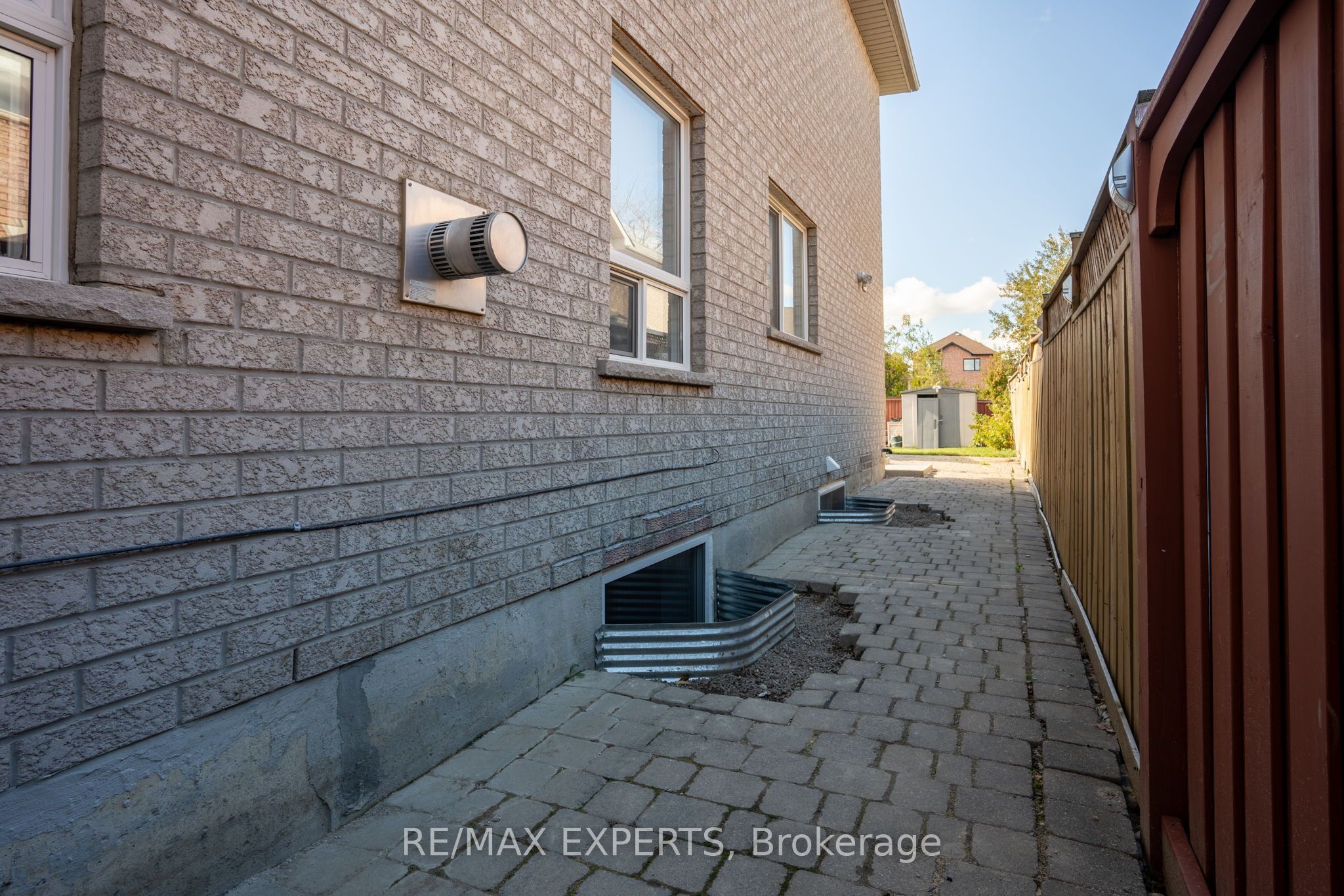 10 Blue Diamond Terrace