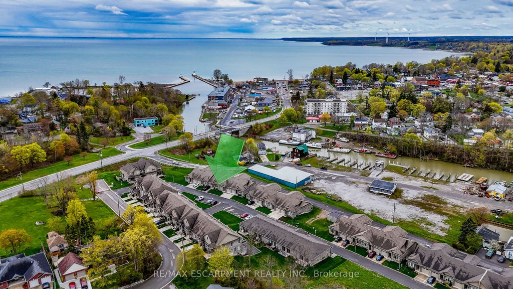 Photo of 5 Old Hamilton Road #7, Norfolk, ON N0A 1N7 (MLS # X13794628)