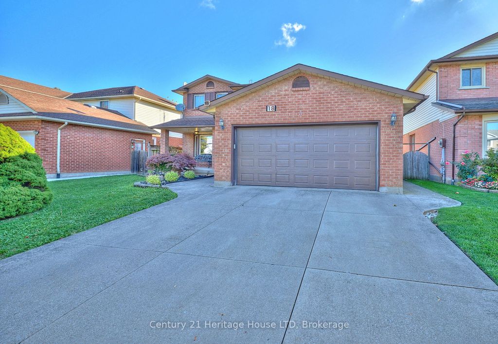Photo of 18 Bascary Crescent, St. Catharines, ON L2S 3M8 (MLS # X12690380)
