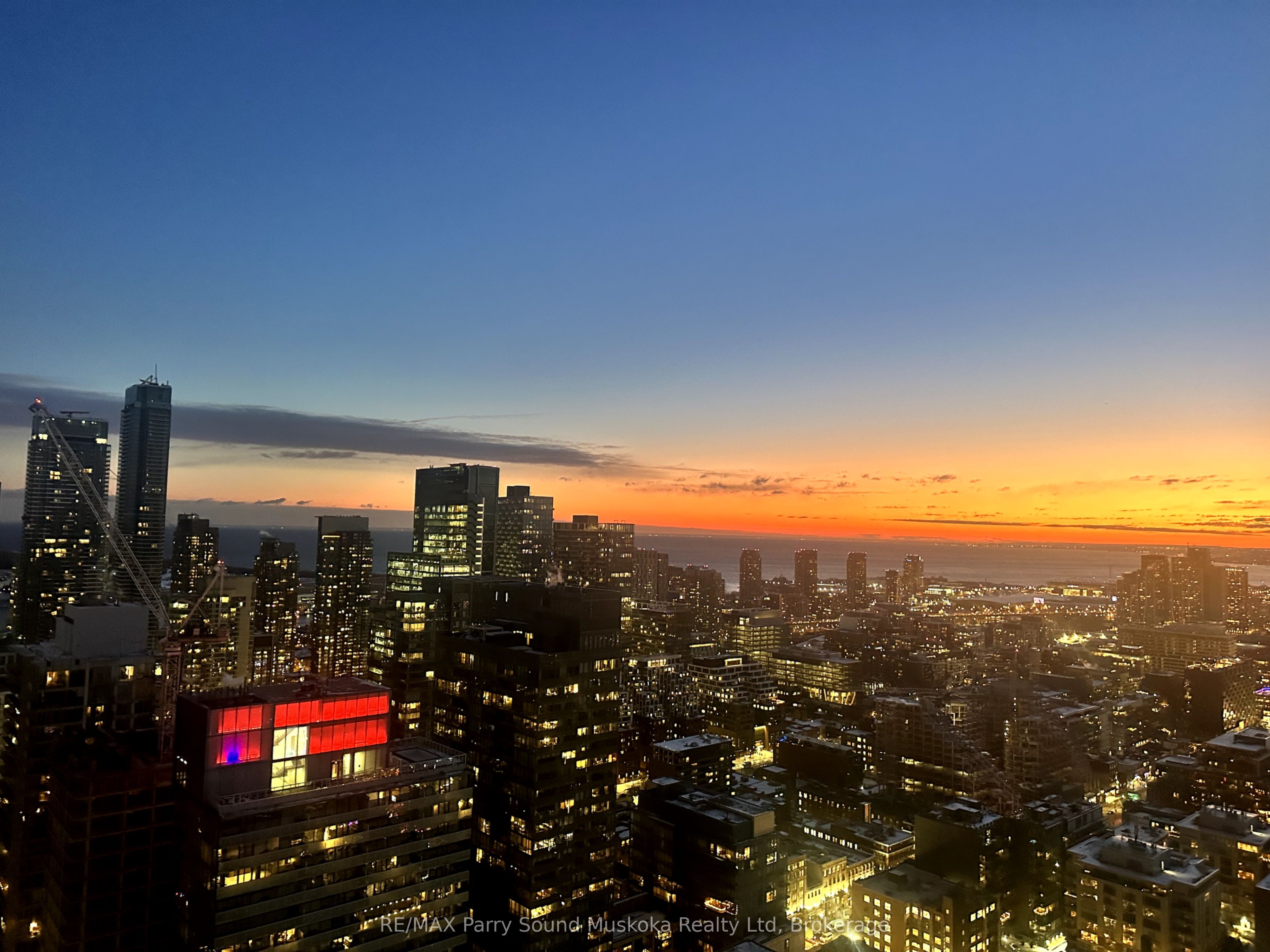 108 Peter Street 4906