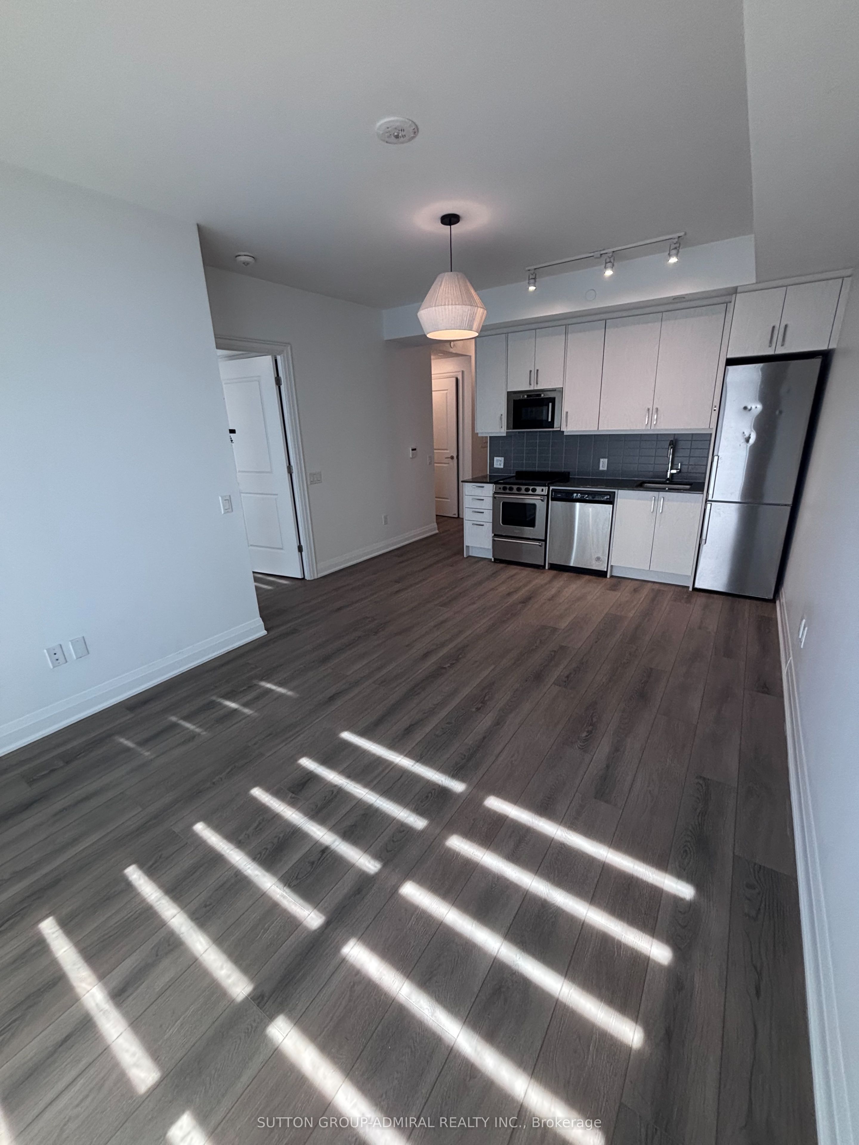20 Gatineau Drive 705E