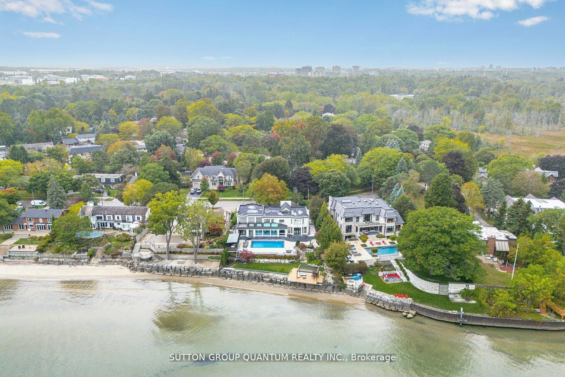 1400 Captain Court