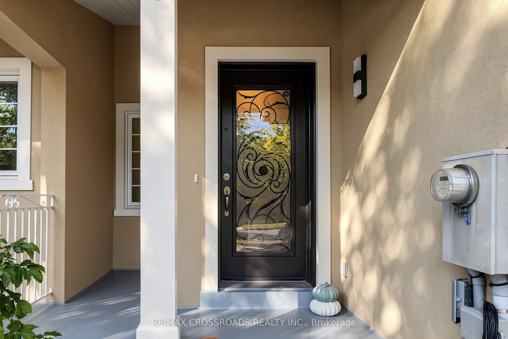 Photo of 74 Romance Drive, Richmond Hill, ON L4S 2R8 (MLS # N13833042)