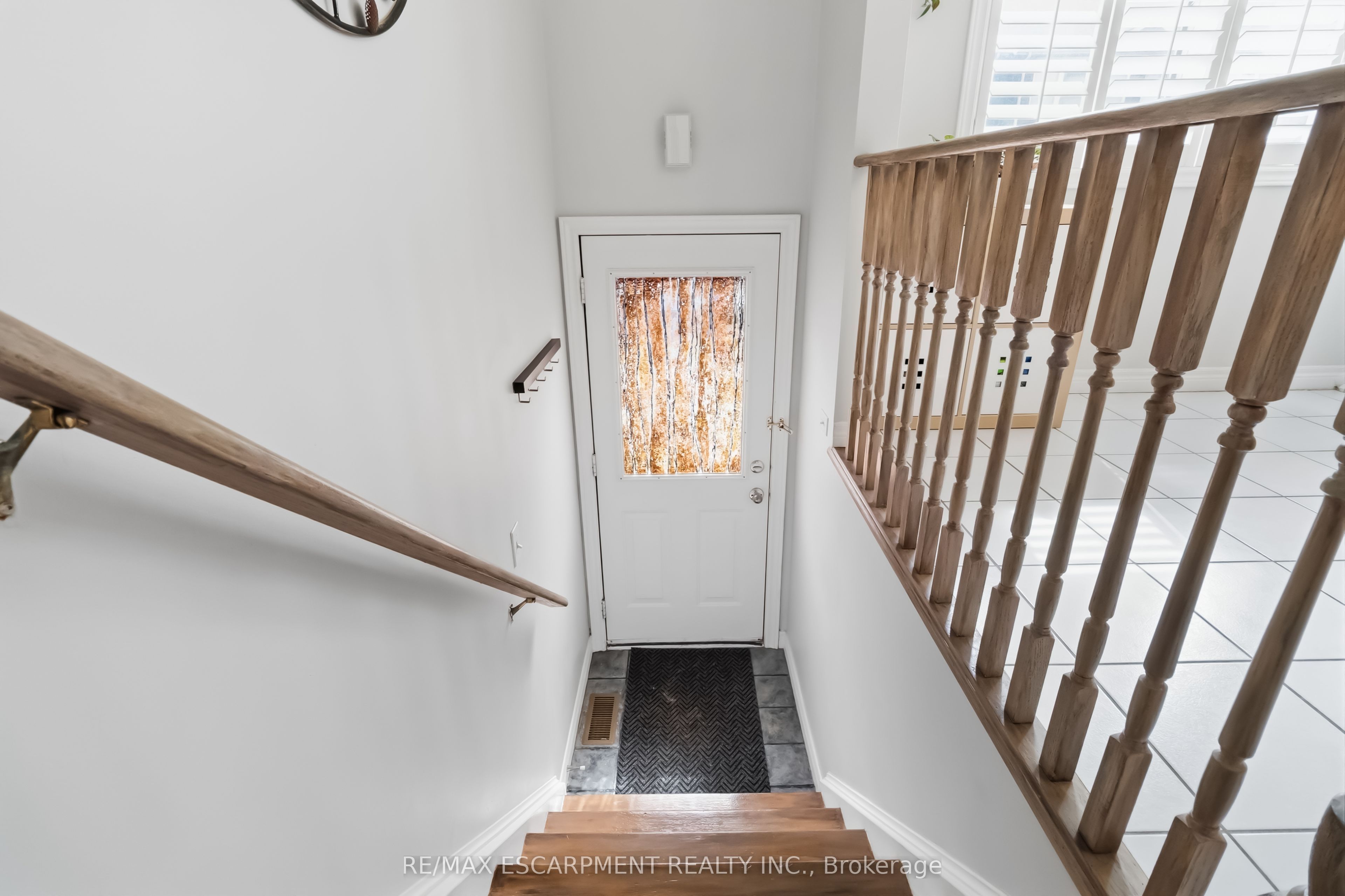 1751 Lampman Avenue 30