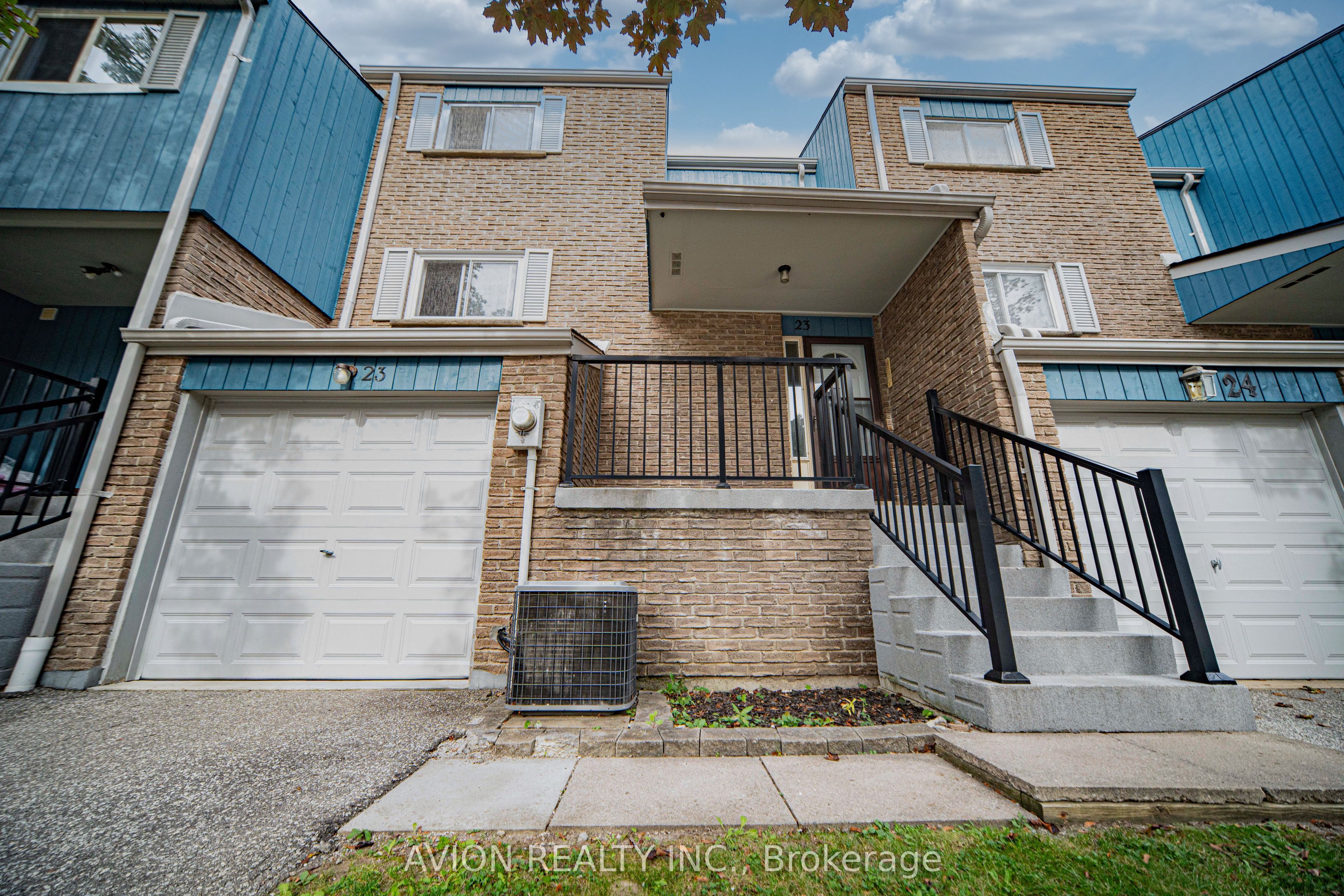 646 Village Parkway 23