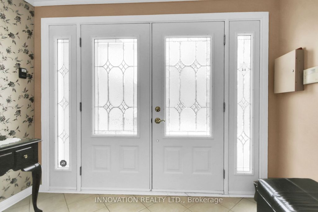 Photo of 3024 Uplands Drive, Hunt Club - Windsor Park Village and Area, ON K1V 9W3 (MLS # X12922570)