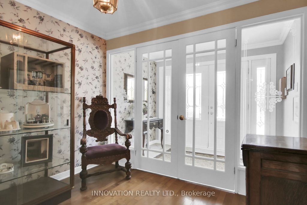 Photo of 3024 Uplands Drive, Hunt Club - Windsor Park Village and Area, ON K1V 9W3 (MLS # X12922570)