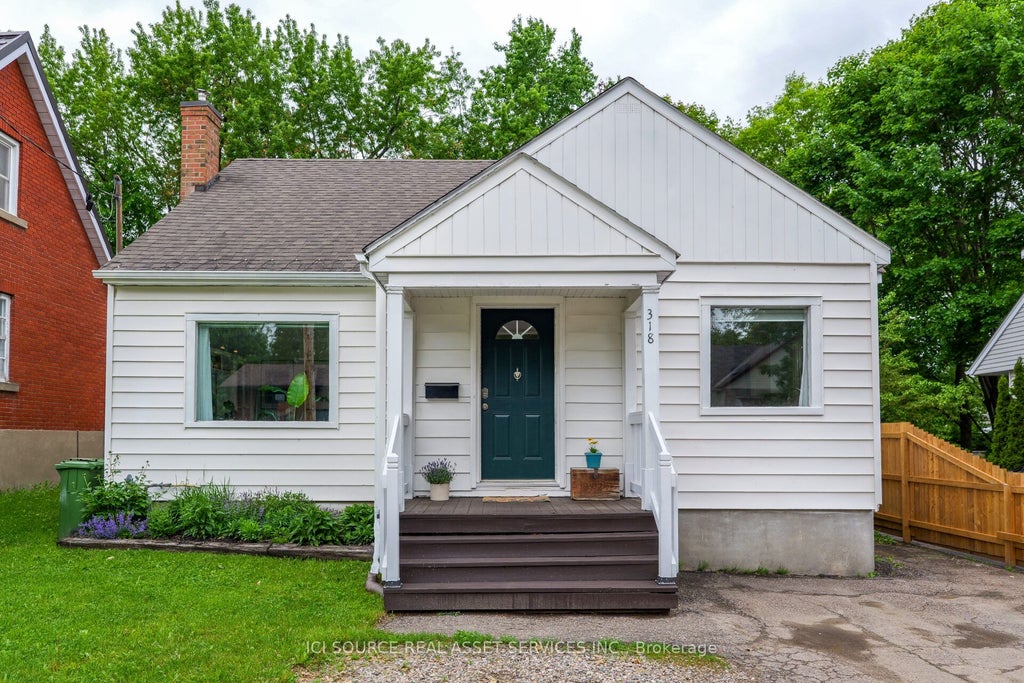Photo of 318 Cecelia Street, Pembroke, ON K8A 1S3 (MLS # X13442734)