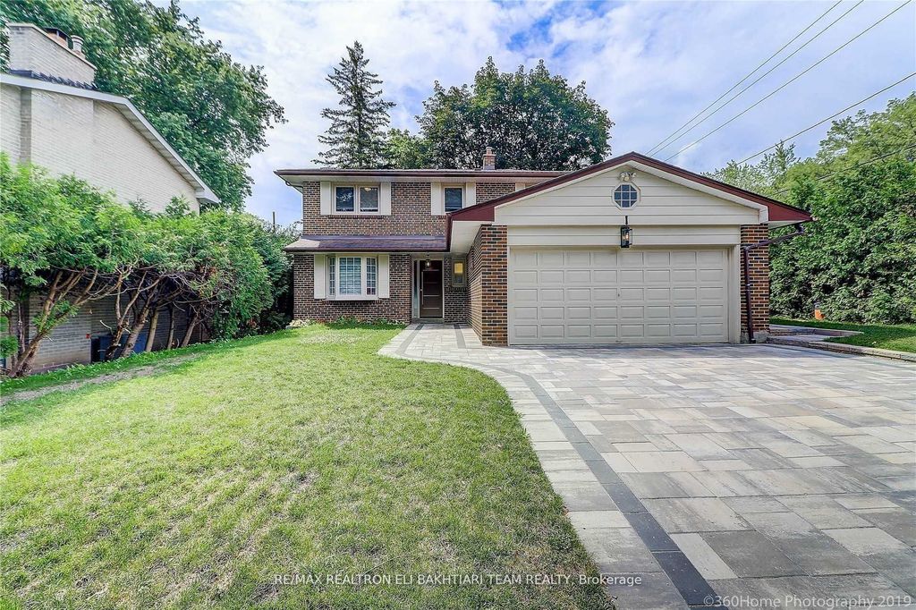 Photo of 1 Donmac Drive, Toronto, ON M3B 1N4 (MLS # C12451614)