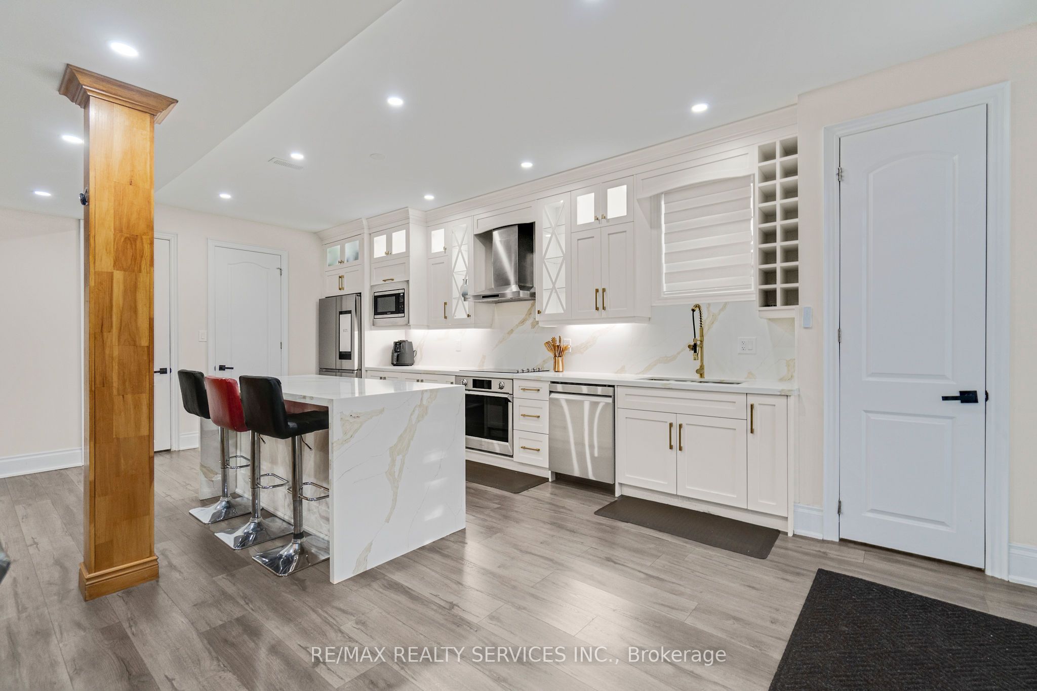 66 Hanbury Crescent Bsmt