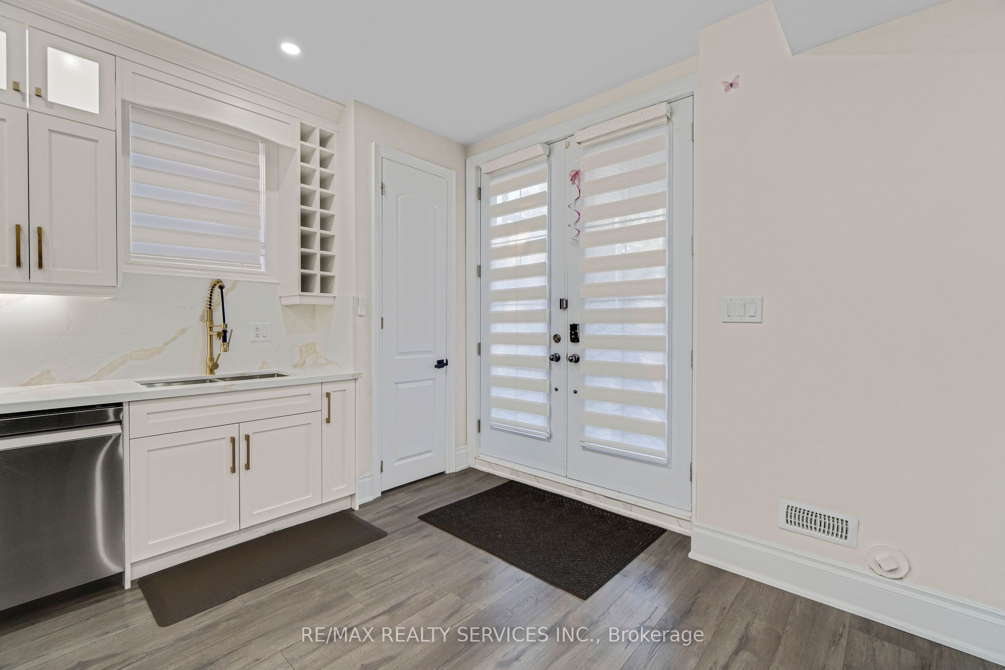 66 Hanbury Crescent Bsmt