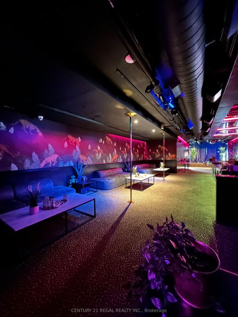 563 QUEEN Street W Toronto ON M5V 2B6