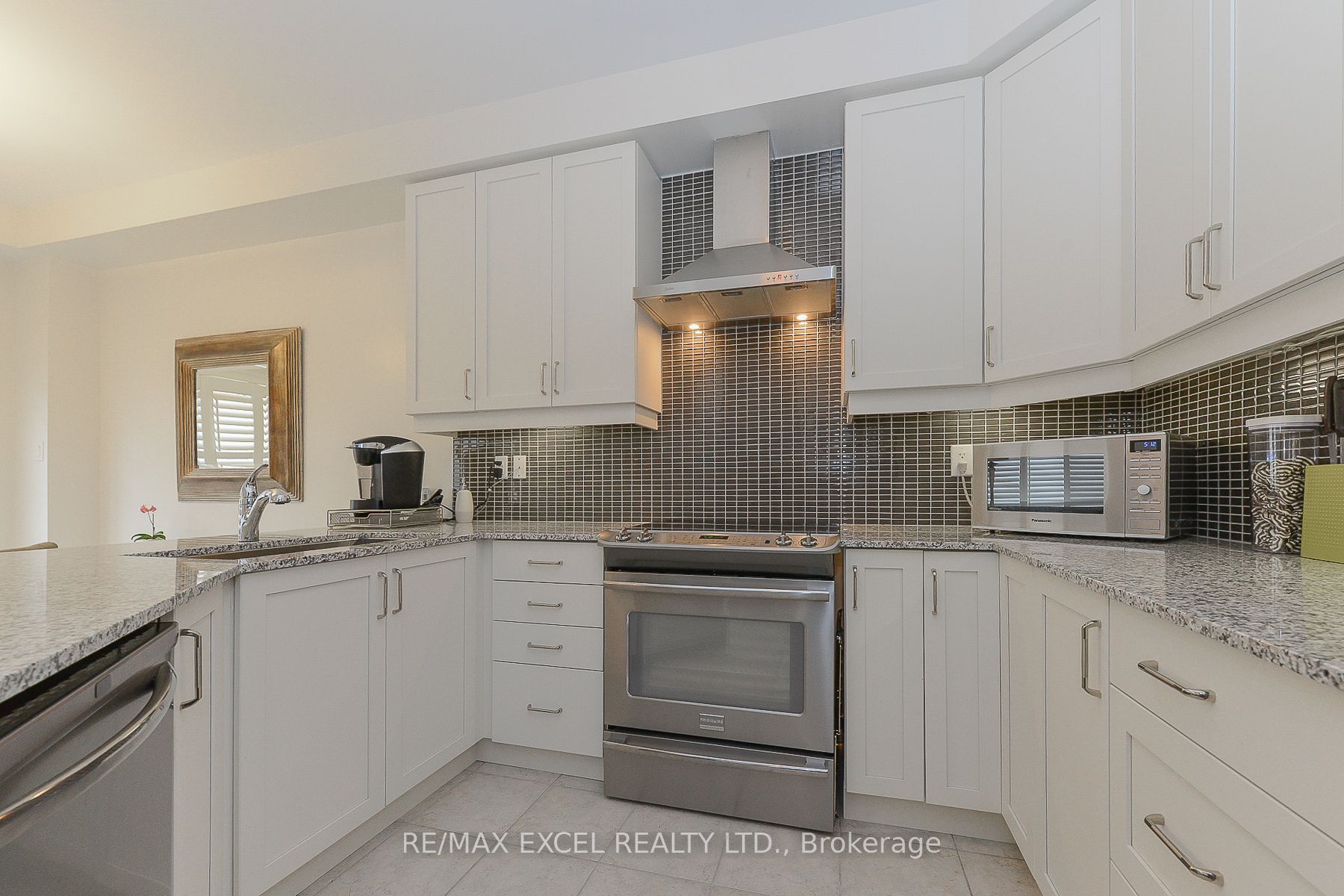 108 Rougeview Park Crescent