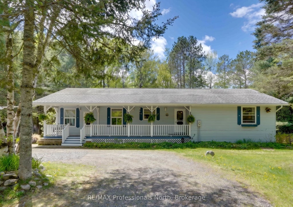 Photo of 2593 Brunel Road, Huntsville, ON P1H 2J3 (MLS # X13742126)