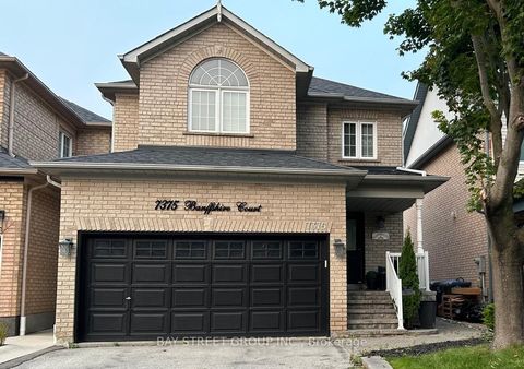 7375 Banffshire Court Mississauga ON L5N 7Z9