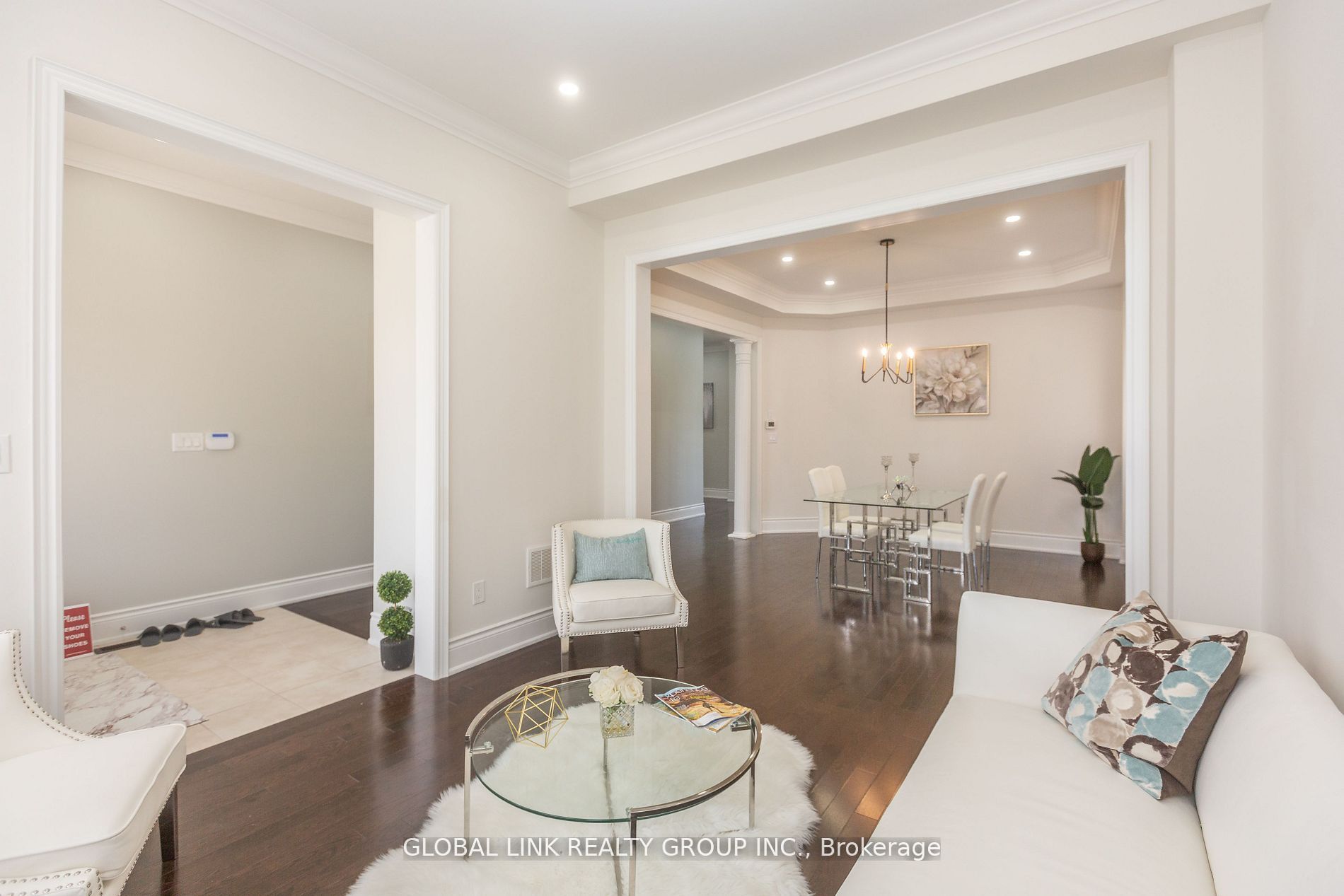 44 Golden Hawk Drive