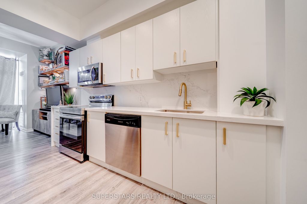 Photo of 11611 Yonge Street #525, Richmond Hill, ON L4E 1G2 (MLS # N13010516)