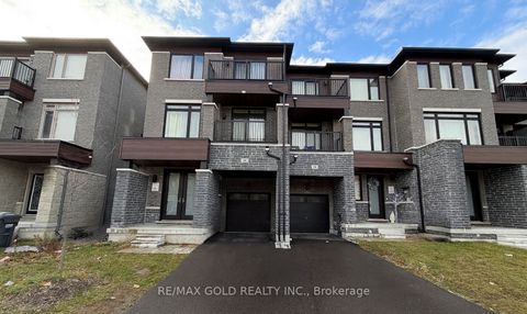 18 Haydrop Road Brampton ON L6P 4P3