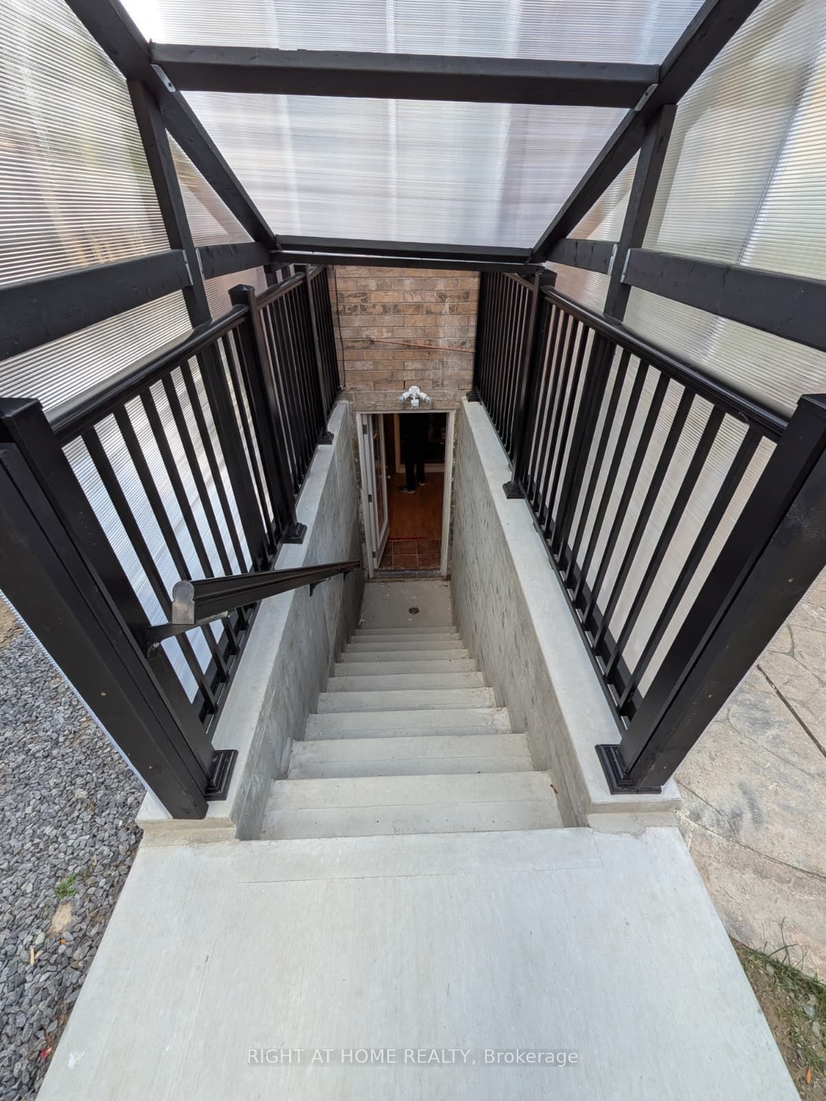 5535 Bridgeport Gate Bsmnt.