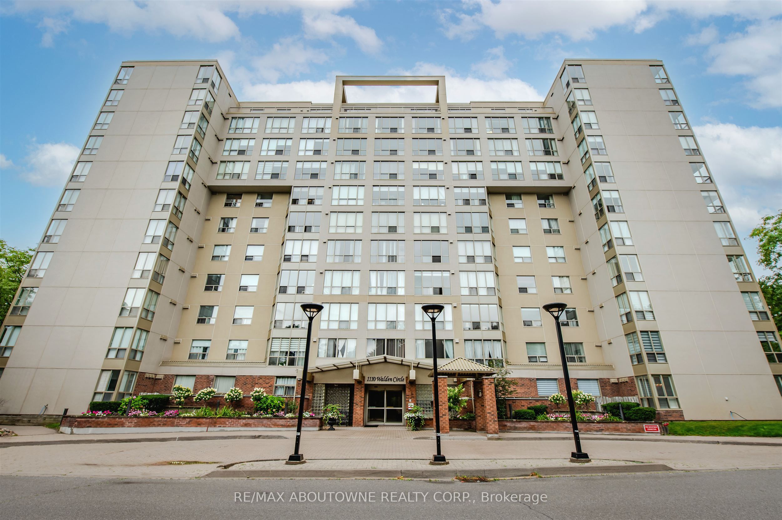 1110 Walden Circle 903