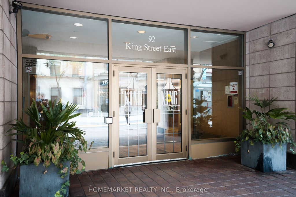 Photo of 92 King Street E #411, Toronto, ON M5C 2V8 (MLS # C12427820)