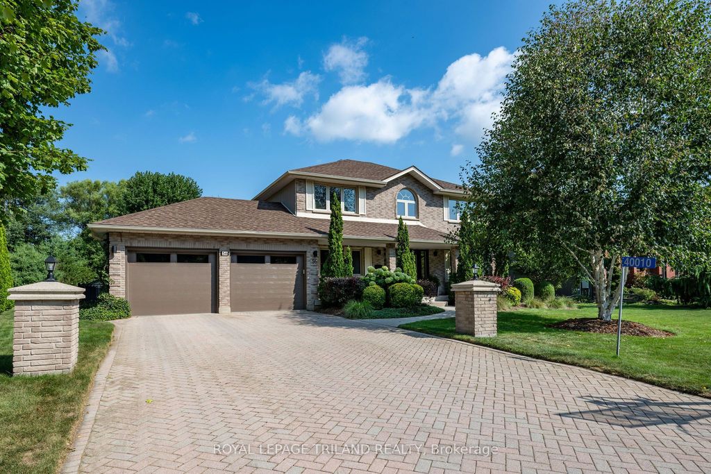 Photo of 40010 Shady Lane Crescent, Southwold, ON N5P 3T2 (MLS # X12860416)