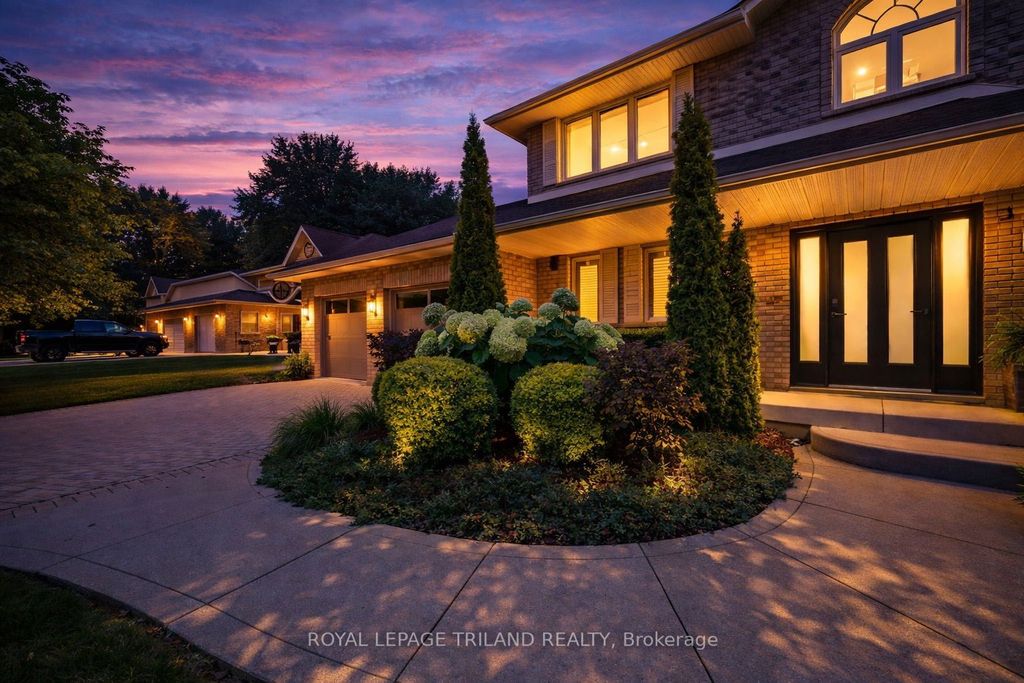 Photo of 40010 Shady Lane Crescent, Southwold, ON N5P 3T2 (MLS # X12860416)