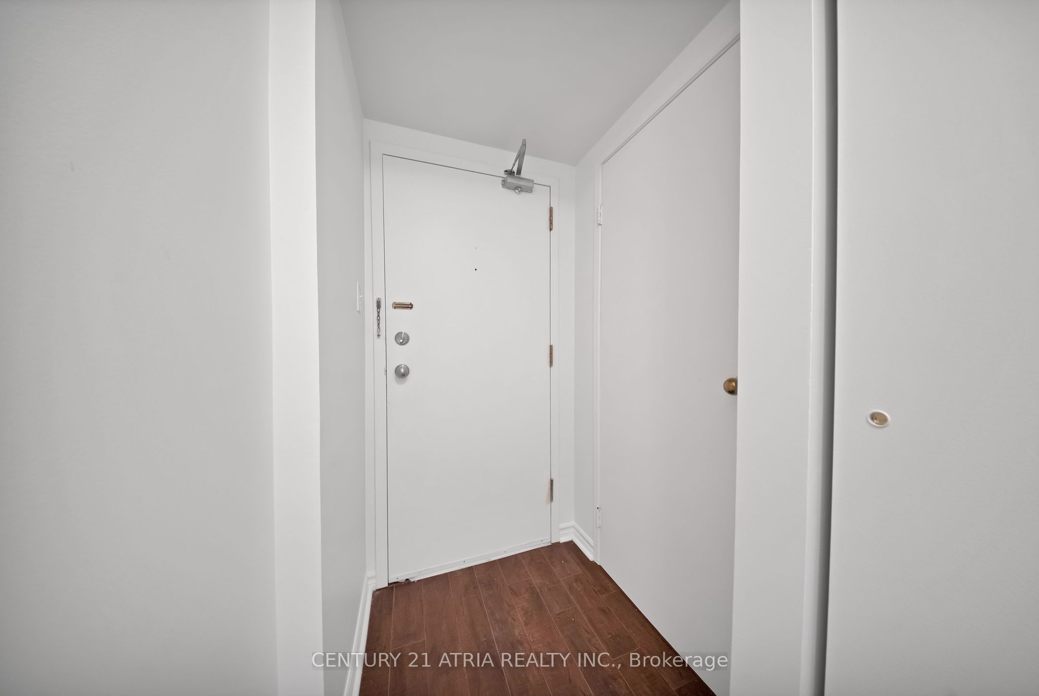 1450 Glen Abbey Gate 212