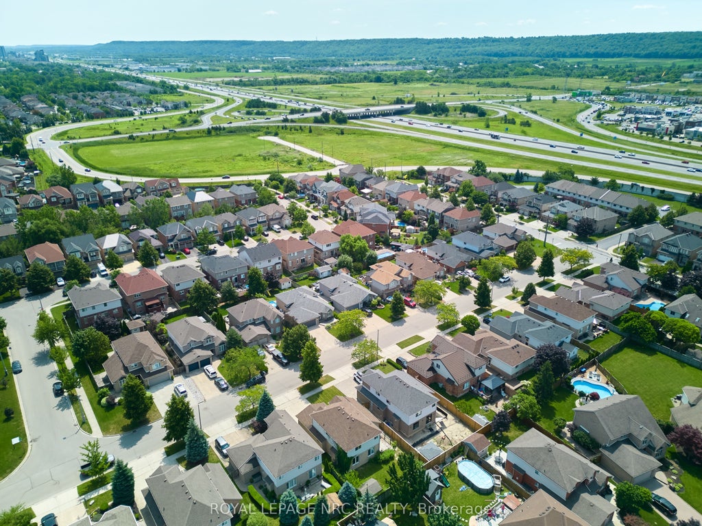 Photo of 15 Creanona Boulevard, Hamilton, ON L8E 5G2 (MLS # X13608364)
