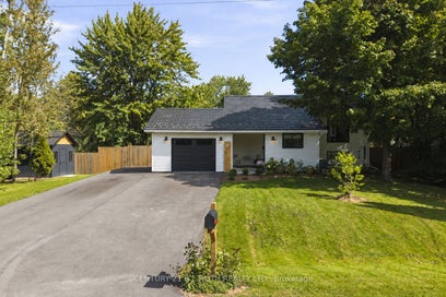3417 Timberline Avenue Severn ON L3V 0V8