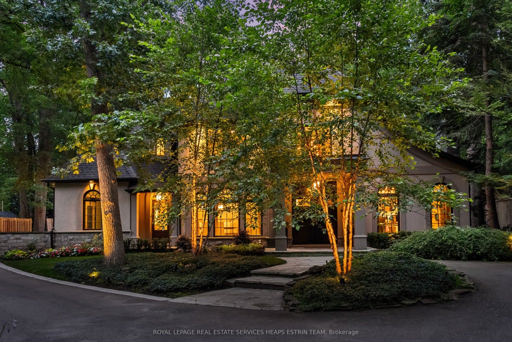 Photo of 1554 Birchwood Drive, Mississauga, ON L5J 1T6 (MLS # W13529802)
